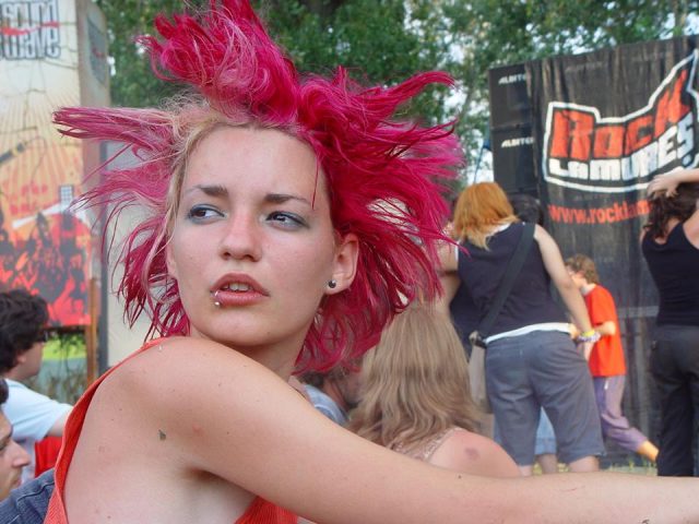 Concert de încălzire pentru festivalul Rock la Mureș: seară de punk cu arome grecești și finlandeze
