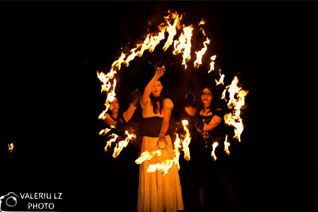 Festivalul Celtic Transilvania 2019 – Jonglerii de foc – foto Valeriu Lazăr
